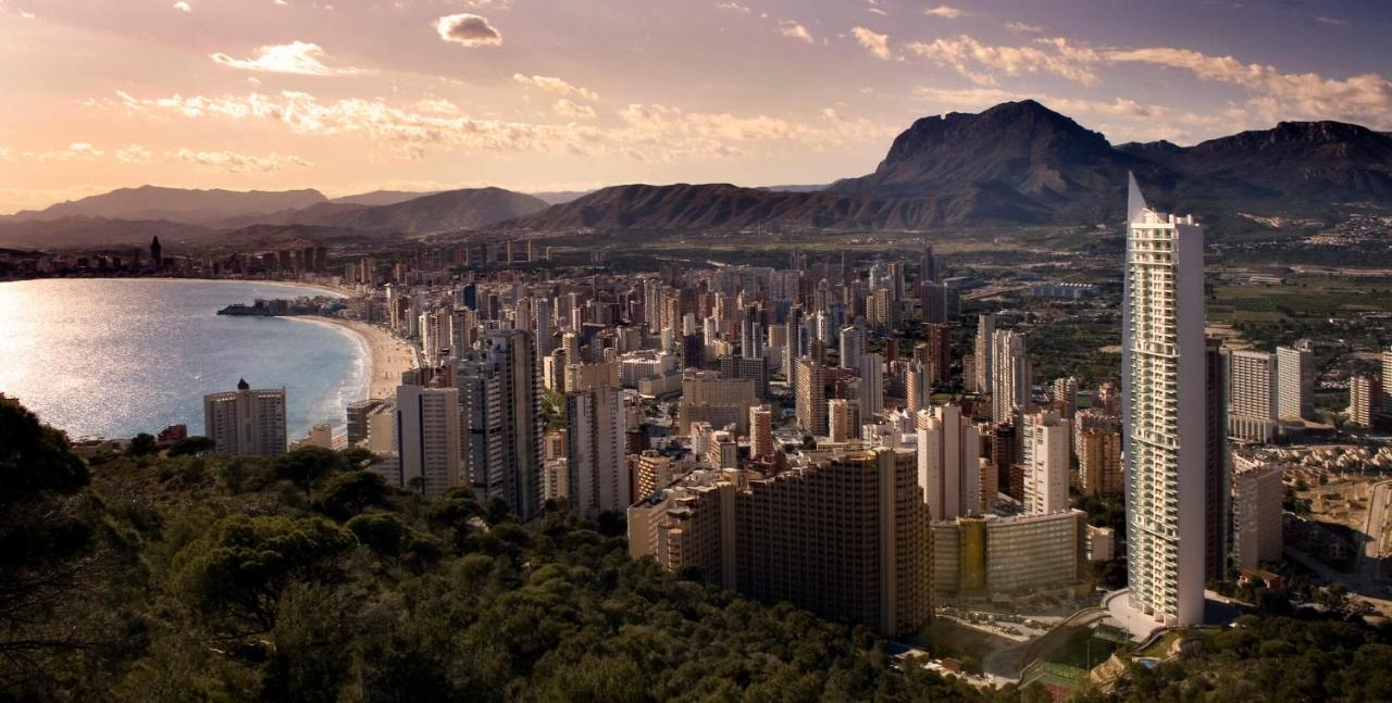 Skyline 9 Apartamento De 2 Dormitorios Soleado Con Terraza Privada Benidorm Exterior photo